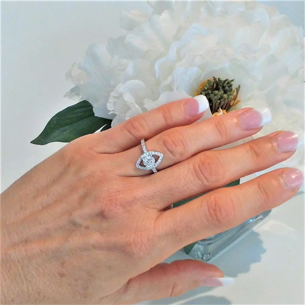 925 Simulated Diamonds‎ Ring Silver 925  Sz 6